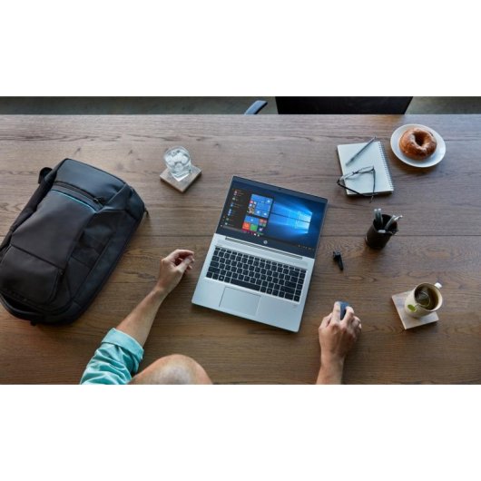 Portátil HP ProBook 440 G7 14" Intel Core i3-10110U 8GB 256GB SSD Gráficos Integrados Windows 11 Pro