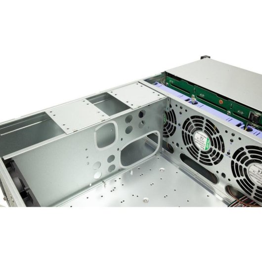 Serveur Inter-Tech 4U-4724 24 baies Hot-swap SAS SATA USB 2.0 4U rack gris