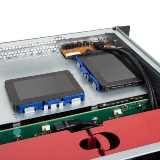 Serveur SilverStone SST-RM43-320-RS 20 baies 12 Gb/s Hot-swap 4U gris