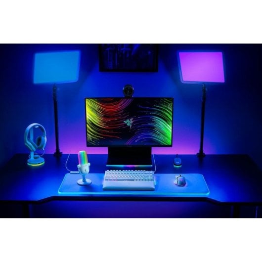Micrófono Razer Seiren V3 Chroma USB supercardioide con iluminación RGB