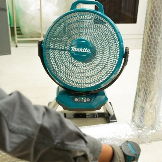 Tischventilator Makita DCF301Z 18W 33cm 3 Stufen Oszillierend Kabellos Timer