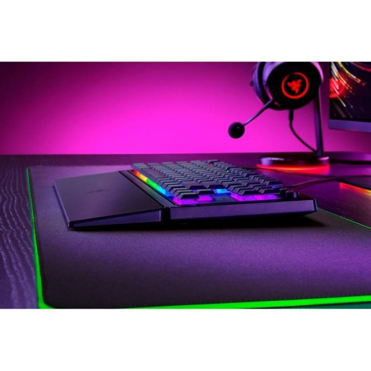 Teclado Razer Ornata V3 Tenkeyless híbrido mecânico RGB QWERTZ alemão