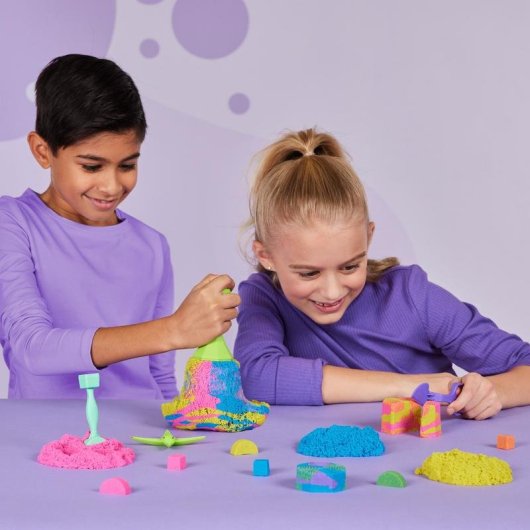 Arena cinética Kinetic Sand Set Aplasta y Crea 382 g 5 herramientas