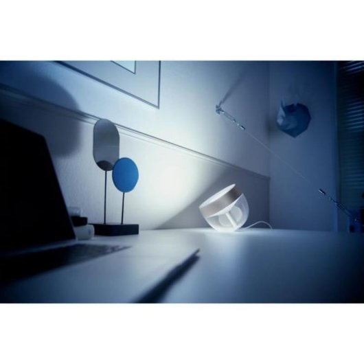 Lámpara de mesa inteligente Philips Hue Iris plata edición especial