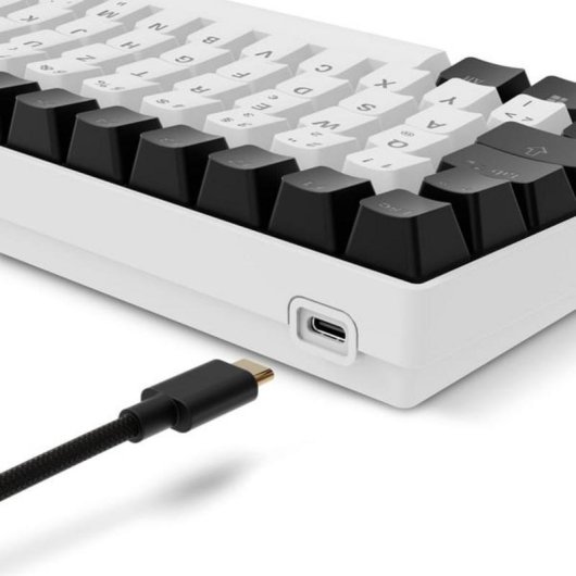 Teclado Sharkoon SGK50 S2 mecánico gaming con switches Gateron Red y RGB alemán