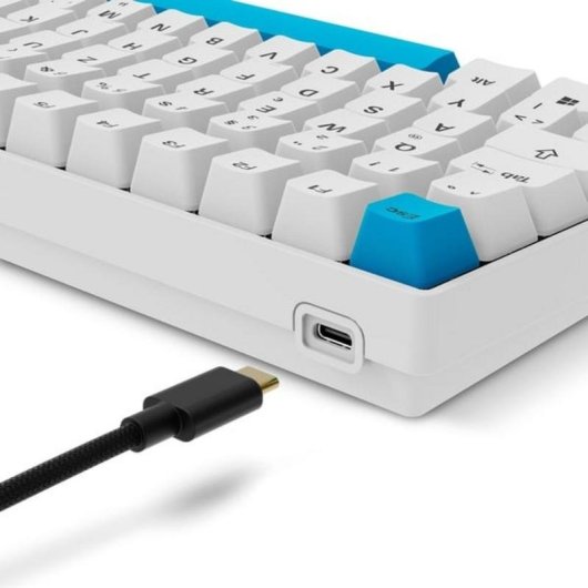 Teclado Sharkoon SGK50 S2 mecânico gaming switches Gateron Yellow QWERTZ alemão RGB
