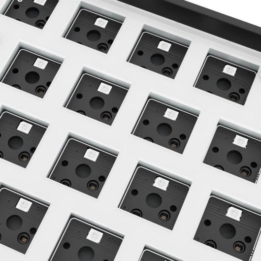 Teclado Sharkoon SKILLER SGK50 S4 mecánico barebone 60% LED RGB alemán
