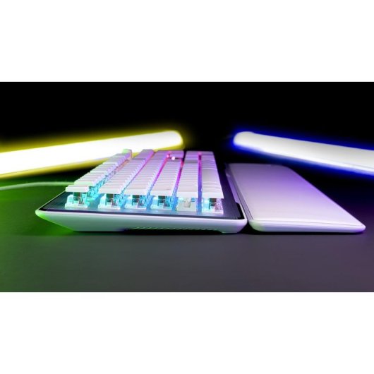 Clavier Turtle Beach Vulcan II complet avec switches TITAN II Red et RGB allemand