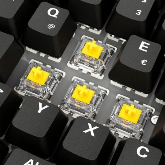 Teclado Sharkoon SKILLER SGK50 S2 PBT mecânico gaming switches Gateron Yellow RGB