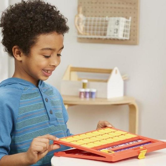 Jeu de société Hasbro Quién es? Emparejamiento 6 ans