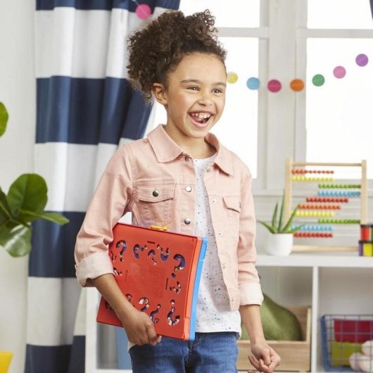 Jeu de société Hasbro Quién es? Emparejamiento 6 ans