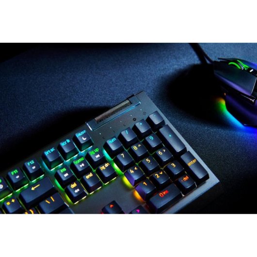 Tastiera Razer BlackWidow V4 X meccanica gaming RGB tedesca QWERTZ