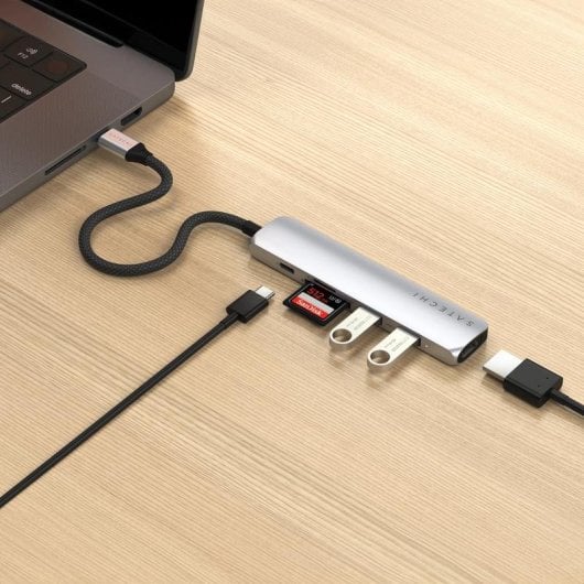 Hub Satechi 6 porte 10 Gbit/s modello ST-P6SS con HDMI e lettore SD