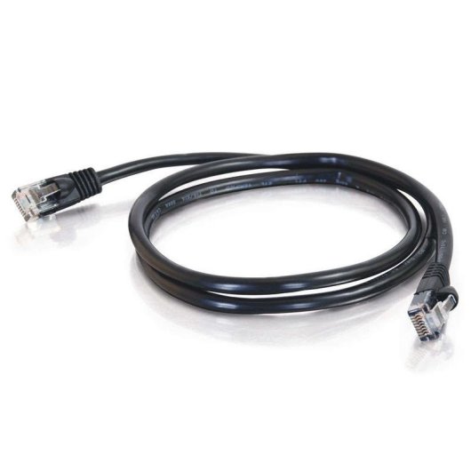 Cable de red Cat5e UTP C2G de 1 m con funda antienganche negro