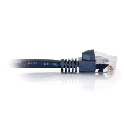 Cable de red Cat5e UTP C2G de 1 m con funda antienganche negro