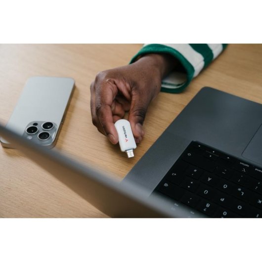 Unidad flash USB Verbatim 30228 64 GB USB Tipo C 3.2 Gen 1 100 MB/s blanca