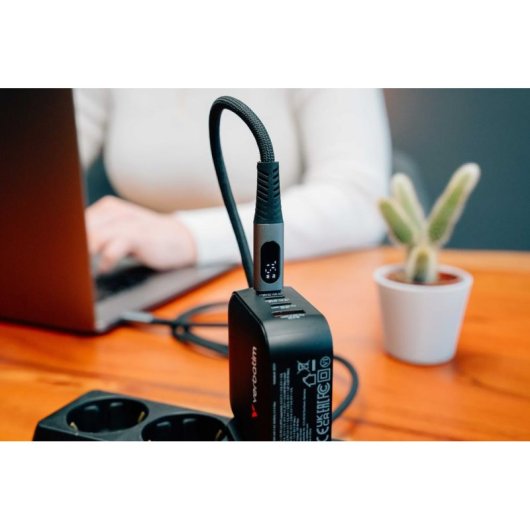 Cable USB4 Verbatim 31849 1,2 m USB-C a USB-C 40 Gbit/s Negro