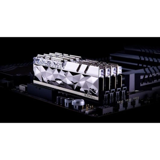 Arbeitsspeicher RAM G.Skill Trident Z Royal 64GB 4x16GB DDR4 3600MHz CL16 RGB Silber Intel XMP