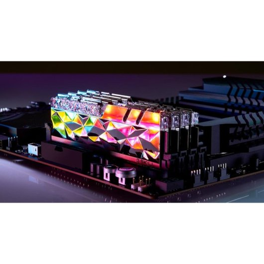 Arbeitsspeicher RAM G.Skill Trident Z Royal 64GB 4x16GB DDR4 3600MHz CL16 RGB Silber Intel XMP