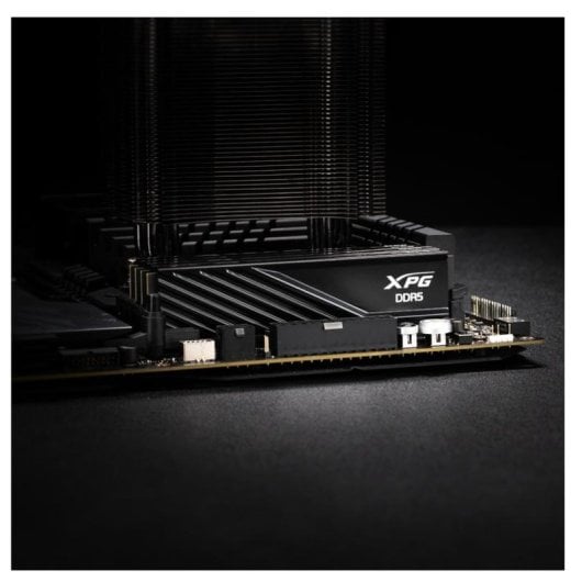 Memoria RAM ADATA XPG Lancer Blade 16GB 2x8GB DDR5 5600MHz CL46 AMD EXPO Blanco