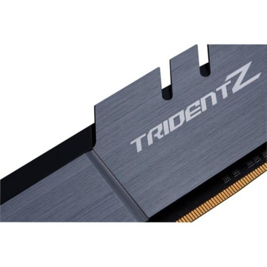 Memória RAM G.Skill F4-3200C16D-32GTZSK 32GB 2x16GB DDR4 3200MHz CL16 Heatsink Preto Ouro Prateado
