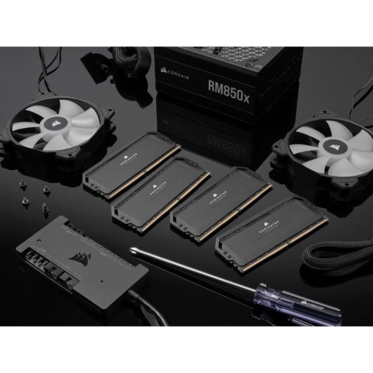 Memoria RAM Corsair Dominator 32GB 2x16GB DDR5 7200MHz CL34 RGB Heatsink