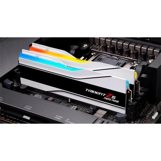 Memoria RAM G.Skill Trident Z Neo 48GB 2x24GB DDR5 8400MHz CL40 RGB Bianco