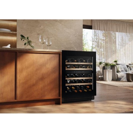 Cantina integrata Electrolux EWS4020B5B 20 bottiglie Nero