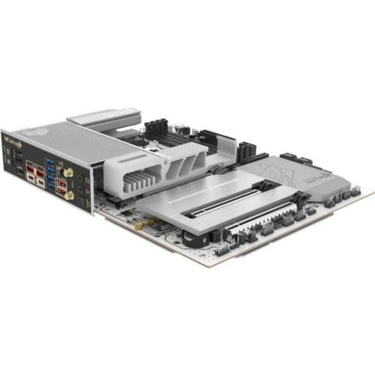 Carte mère SAPPHIRE NITRO+ X870EA AMD X870E WIFI7 ATX DDR5 WiFi 7 RGB Bluetooth 5.4