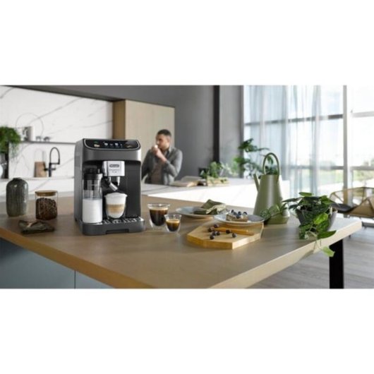 Kaffeemaschine DeLonghi Magnifica Plus 1,9 L 15 Bar Superautomatisch Edelstahl gebürstet