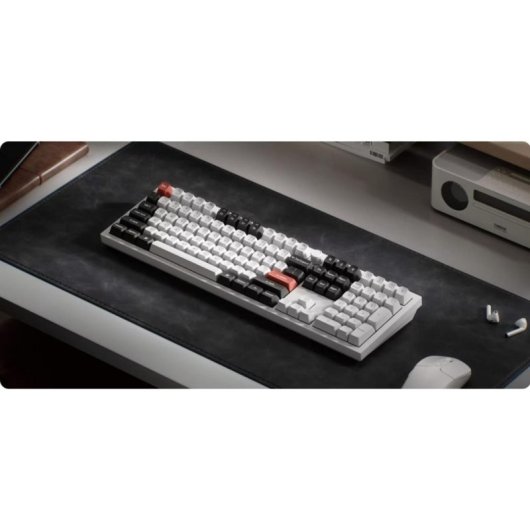 Teclado Keychron Q6 Ultra 8K mecánico completo con RGB y conexión múltiple USA