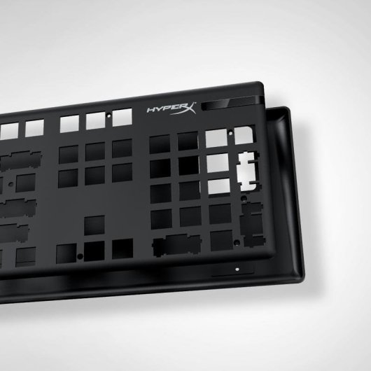 Tastiera HyperX Alloy Origins compatta con switches HyperX Red e RGB FR