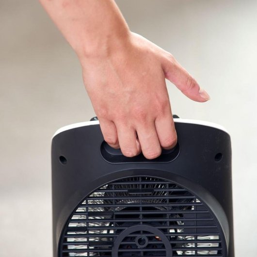 Aquecedor de Piso Black & Decker BXFSH2000E 2000W Giratório