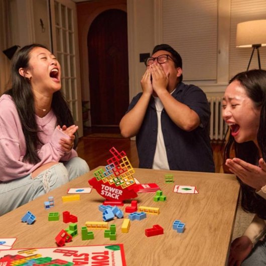 Geschicklichkeitsspiel Tower Stack Just Play für die ganze Familie
