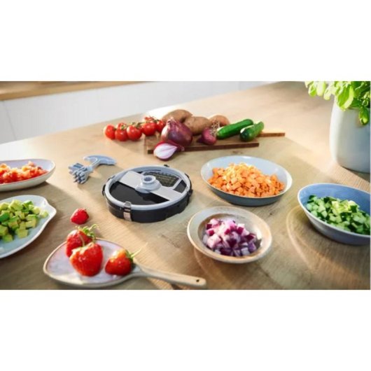 Accesorio corte en cubos Bosch MUZ S68CC para MUM Serie 6 y 8