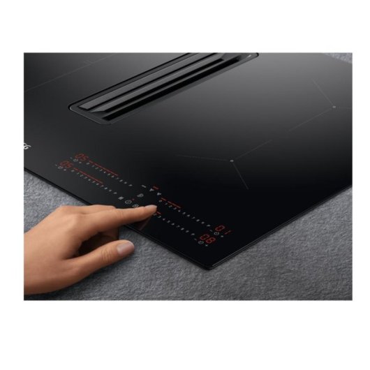 Plaque à induction AEG CCE84543CB 4 zones 77 cm avec hotte intégrée