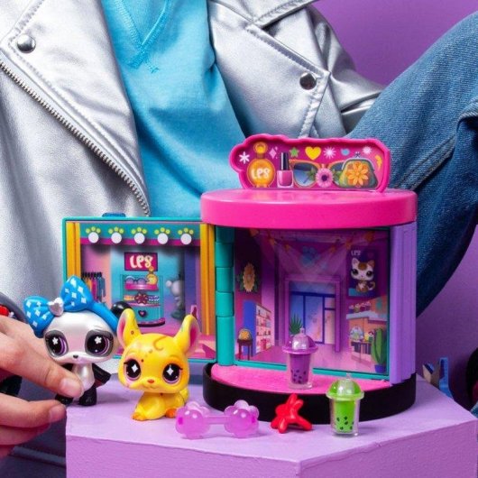 Juego Littlest Pet Shop Sweet & Style Boutique 4-en-1 (3 Petshops, 15 accesorios)