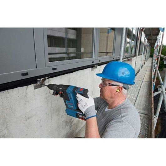 Pack combinado herramientas Bosch Professional 18V SDS-Plus 2 baterías