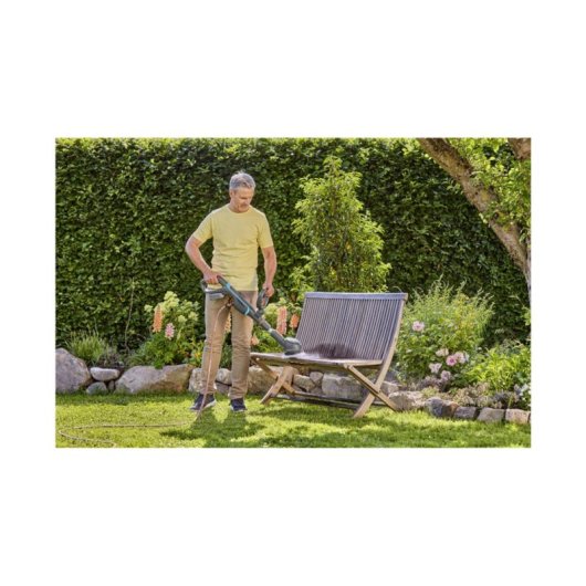 Multilimpiador Gardena AquaBrush Compact 18V con batería