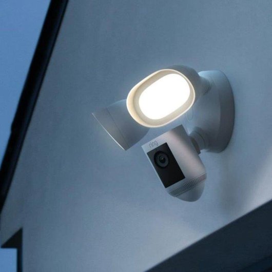Cámara IP Ring Spotlight Pro Plug-in FullHD Visión Nocturna Exterior Audio Bidireccional
