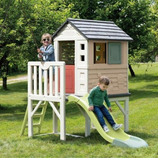 Smoby Life Maison Pilotis Caseta Elevée avec Toboggan 1,50 m et Plateforme