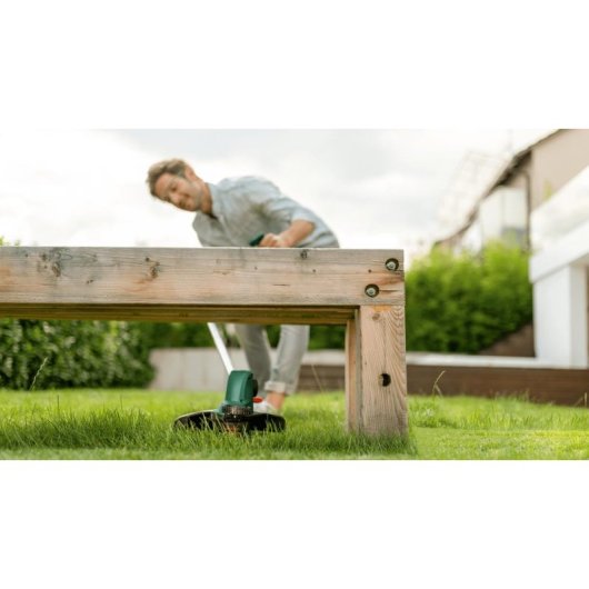 Desbrozadora Bosch UniversalGrassCut 18V-26 2 en 1 26 cm Inalámbrica