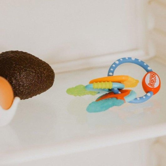 Nûby IcyBite Kühlschlüssel-Zahner mit kühlendem Gel