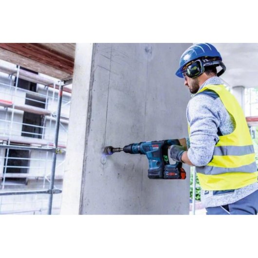Perforateur Bosch GBH 18V-36 C SDS-Max Brushless 7J 2x5.5Ah Bluetooth