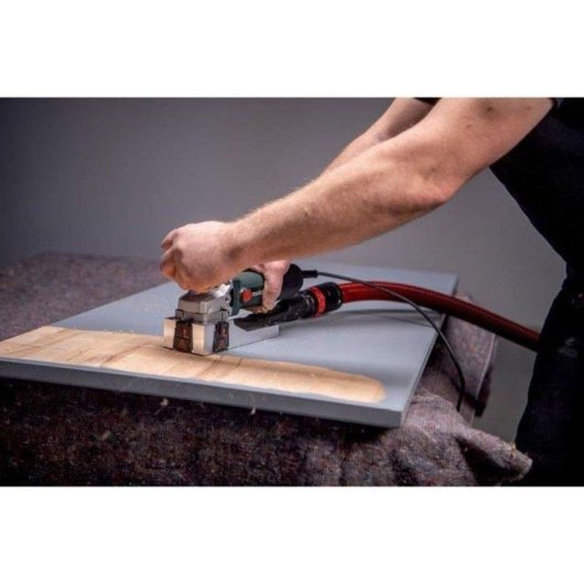 Fresadora de madera Metabo LF 850 S 850 W con maletín metaBOX 145