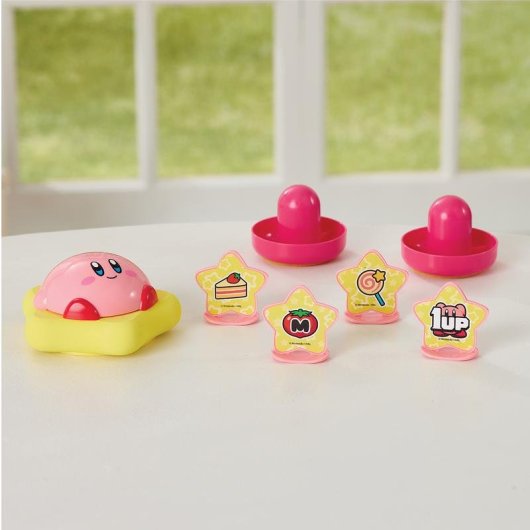 Juego de Tablero Epoch Kirby Hover Strike 2-4 Jugadores Edad 4+