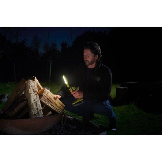 Linterna LED Ryobi One+ RSL18-0 18V Inalámbrica 800 lm Cabezal Plegable