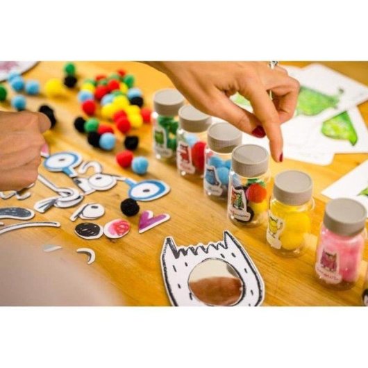 Kit Attività Emozioni Nathan 10 Attività + Schede + Ruota + Specchio + Lavagna Magnetica