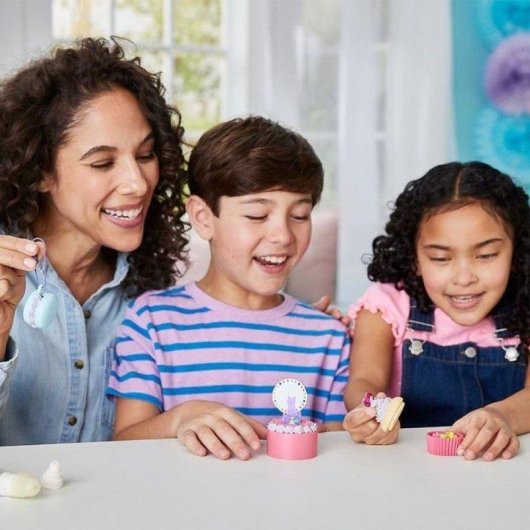 Kit decorazione pasticceria infantile violetta Epoch con mini torte