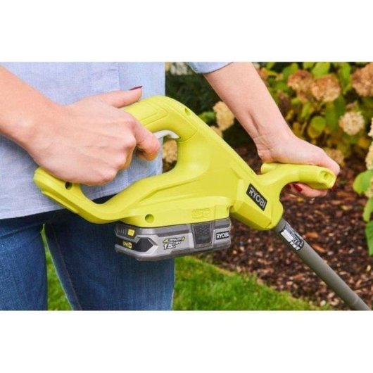 Kit combo Ryobi ONE+ 18V Rasenmäher 33 cm + Freischneider 2 in 1 Mulching 250 m²